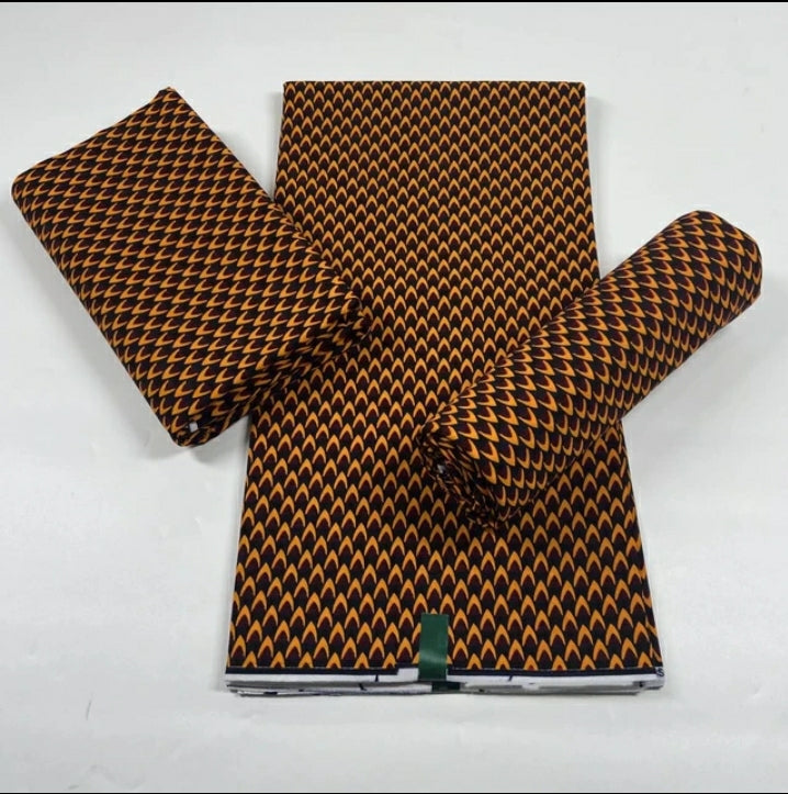 Robe africaine moderne mi-longue en wax